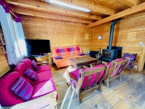 TV, fireplace - Beautiful chalet near the center of Briançon (Briançon)