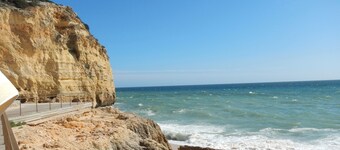 Carvoeiro Sol Right by the sea