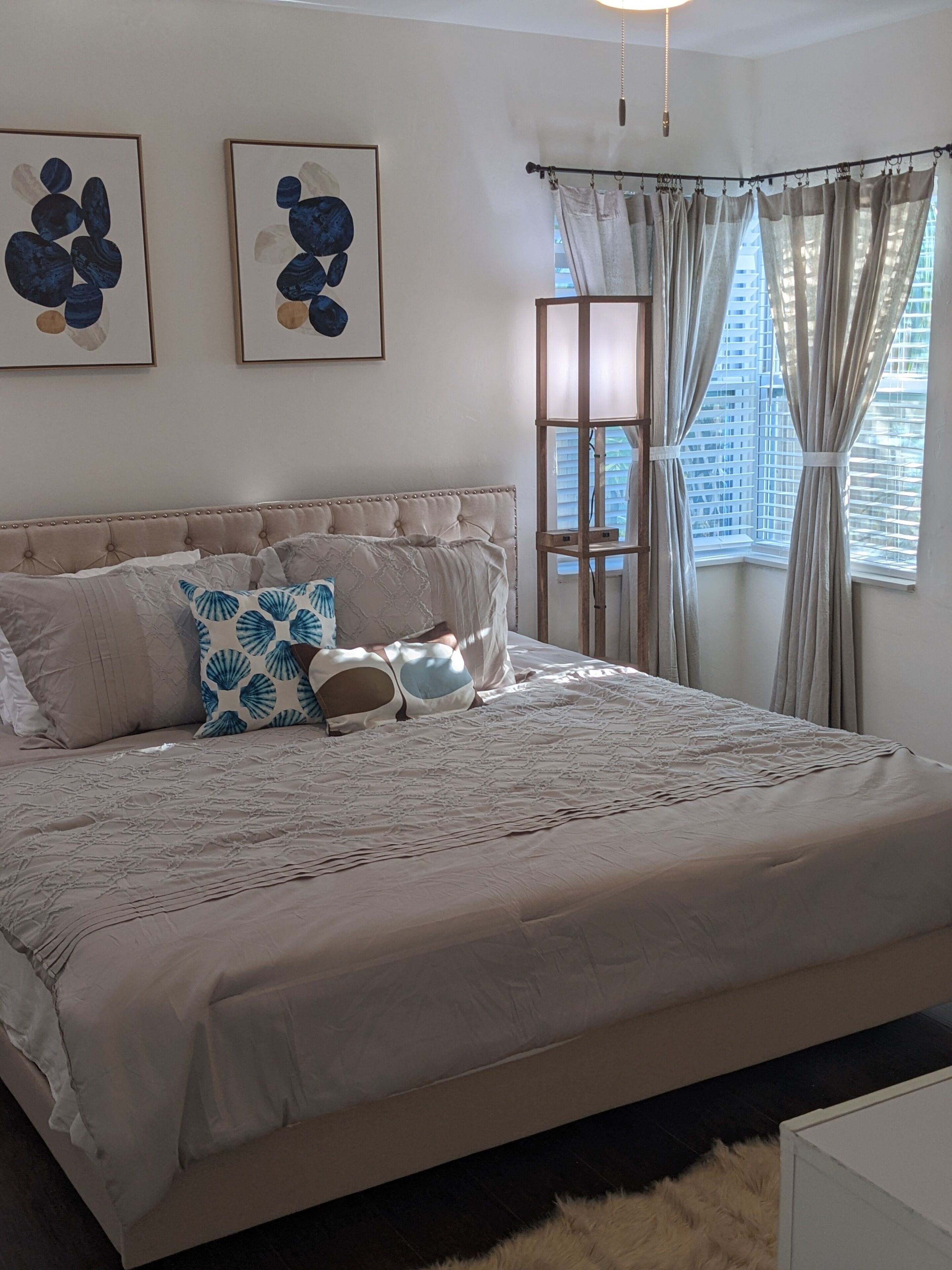 3 bedrooms, desk, iron/ironing board, WiFi