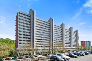 Exterior - Elegant 1BR Apt: Balcony, Pool, Central Location (Luxembourg City)