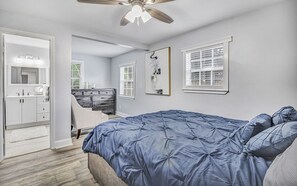 3 bedrooms, desk, iron/ironing board, WiFi