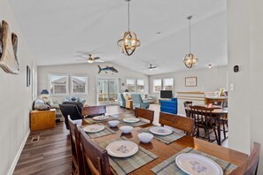 Dining - Dog Friendly, Oceanside, Hot Tub, Oversized Decks, Easy Beach Access (Avon)