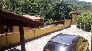 Unclassified image, 3 of 22, button - Chalés Azuleto (Ilhabela)