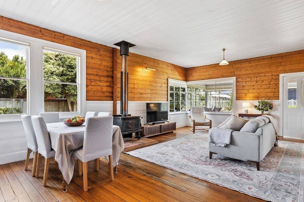 Enjoy memorable meals with loved ones in the separate dining area that seats six.