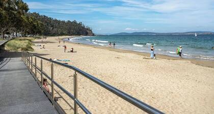 Balmoral Cottage A Kingston Beach Escape
