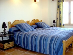 4 Schlafzimmer, Bügeleisen/Bügelbrett, Reisekinderbett, kostenloses WLAN