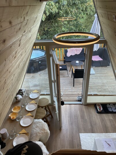 Glamping Holiday House -NO  hot tub