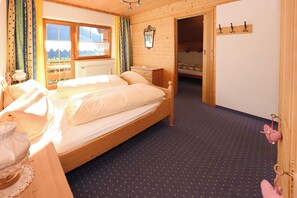 3 slaapkamers, een kluis op de kamer, reisbedje, gratis wifi