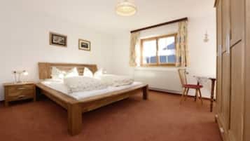 2 bedrooms, in-room safe, travel crib, free WiFi
