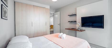 1 bedroom, Internet, bed sheets, wheelchair access