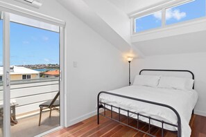 1 habitación, escritorio, tabla de planchar con plancha y wifi gratis 