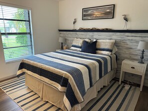 3 bedrooms, desk, iron/ironing board, travel cot