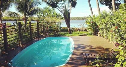 Casa de Temporada 4 Coqueiros, 16 Hóspedes, Piscina, 4 Suítes e Churrasqueira em Itacaré Bahia