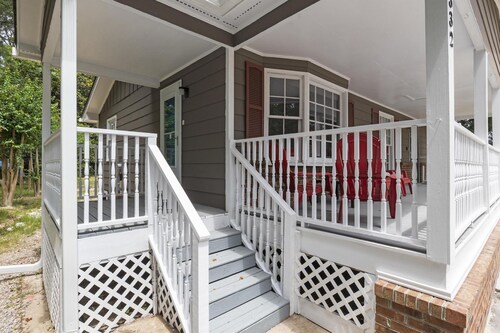 Rose Garden - Delightful Private and Peaceful Home