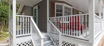 Rose Garden - Delightful Private and Peaceful Home