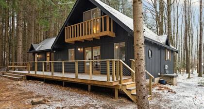 Beautiful Chalet at Schuss Mtn. - Golf, Wine, Torch Lake, Lake Bellaire, Shorts