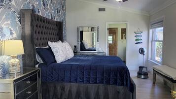 5 bedrooms, desk, iron/ironing board, free WiFi