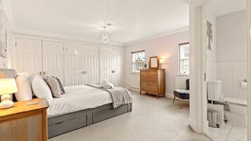 3 chambres, fer et planche Ă repasser, Wi-Fi gratuit, draps fournis