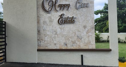 Family friendly, less then 10 minutes from Attractions