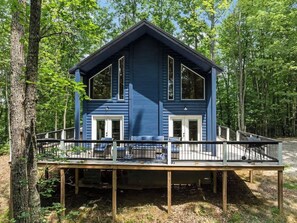 Unclassified image, 2 of 49, button - 3BR 2BA w/ King Bed/Hot Tub in Heart of RRG (Campton)