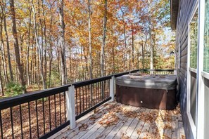 Unclassified image, 4 of 49, button - 3BR 2BA w/ King Bed/Hot Tub in Heart of RRG (Campton)