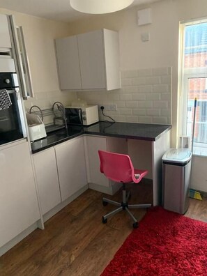 Family Double Room | Private kitchen - Affordable Suites (Coventry)