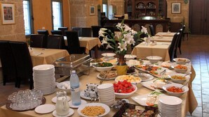 Komplett frokost er inkludert hver dag