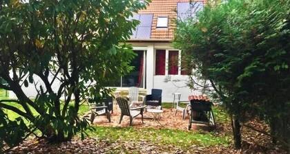 JetSet Parisian Holiday Home