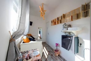 Chambre Simple, salle de bains attenante