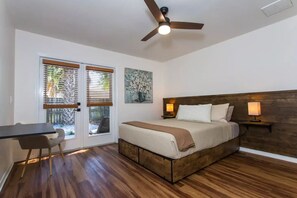 2 Schlafzimmer, Schreibtisch, Reisekinderbett, kostenloses WLAN