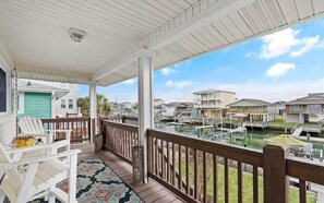 Property grounds - Premiere Location! Canal Front, Dock, Easy Beach & Pier Access (Holden Beach)
