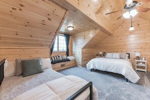 5 bedrooms, iron/ironing board, WiFi, bed sheets - Whiteface Mtn Views Adirondack Mountain Hottub (Vermontville)
