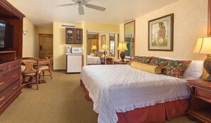 Strykejern/-brett, reiseseng for barn, wi-fi og sengetøy