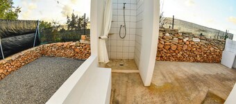 Apart. for 2-3 per. with garden, air conditioning and wifi. PRICE DROP IN JULY.