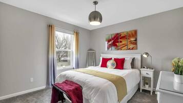 1 chambre, fer et planche Ă repasser, Wi-Fi gratuit, draps fournis