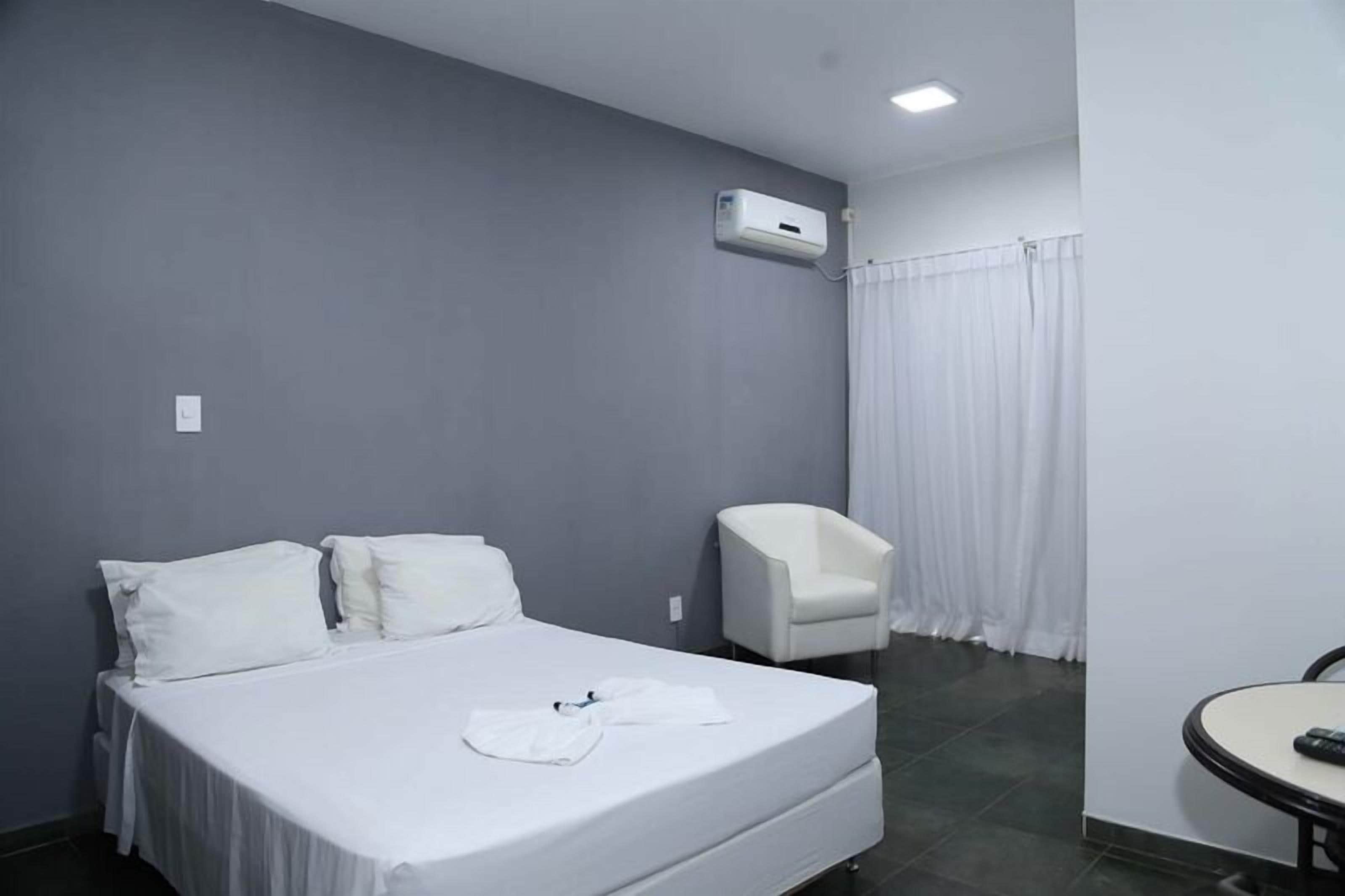 Quarto Duplo Solteiro | WiFi (無料)