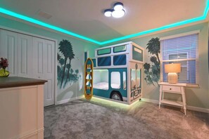 9 slaapkamers, een strijkplank/strijkijzer, gratis wifi, beddengoed