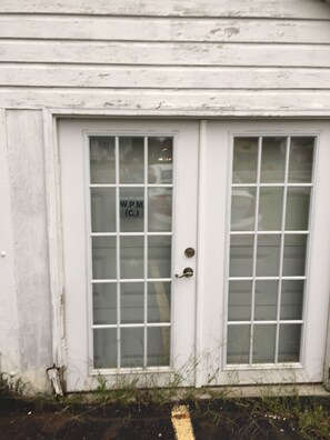 Exterior detail - STOREFRONT Office FOR RENT (Columbus)