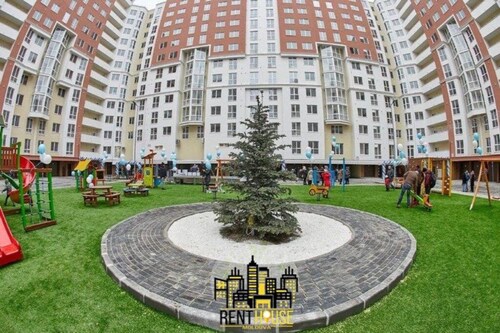 Very nice studio in new building,near park!