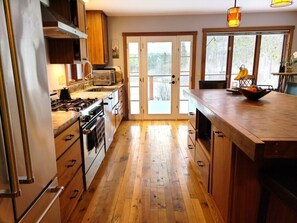 Fridge, microwave, oven, stovetop - Lester River Pines Home | Pond | Creek | Woods | Views | Dogs (Duluth)