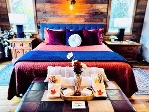 6 bedrooms, in-room safe, desk, iron/ironing board - Lester River Pines | Beautiful Home | Privacy | Pond | River | Dog Friendly  (Duluth)