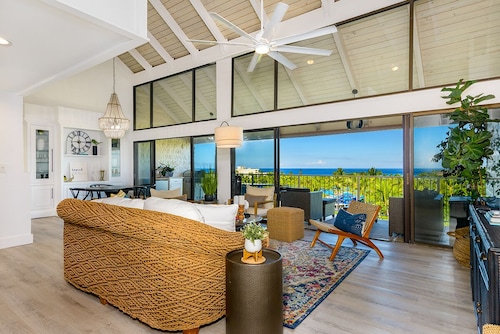 Upscale comfort at Punahele B304, looking at the Pacific ocean beyond the Kona Golf Course