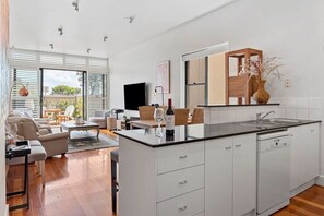 TV, offices