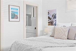 3 bedrooms, desk, iron/ironing board, WiFi