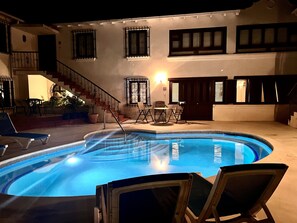 Outdoor pool, a heated pool - Make Dreams at Mango Crescent (Porters)