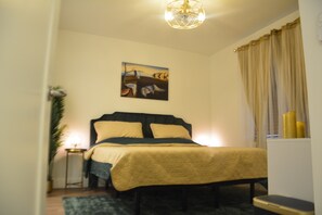 1 bedroom, in-room safe, desk, iron/ironing board