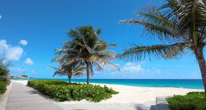 Beachfront Cosy and Romantic Condo - Nautilus