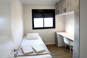 2 bedrooms, WiFi, bed sheets