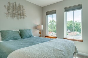 2 chambres, rideaux occultants, fer et planche à repasser, lit parapluie