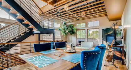 Old Town Loft Oasis With Amazing Rooftop Deck!